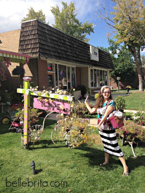 Admiring the flower shop on Pearl Street in Denver #travel #shopping