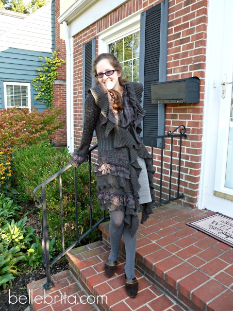 Great look in brown and gray for fall! #style #fallfashion