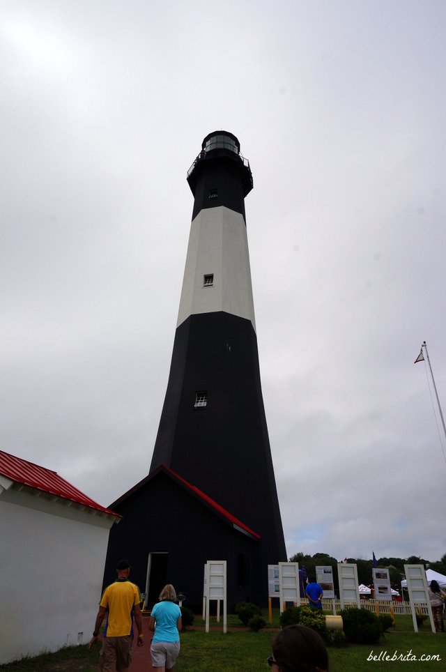 During your romantic weekend getaway in Savannah, visit the Tybee Lighthouse! | Belle Brita
