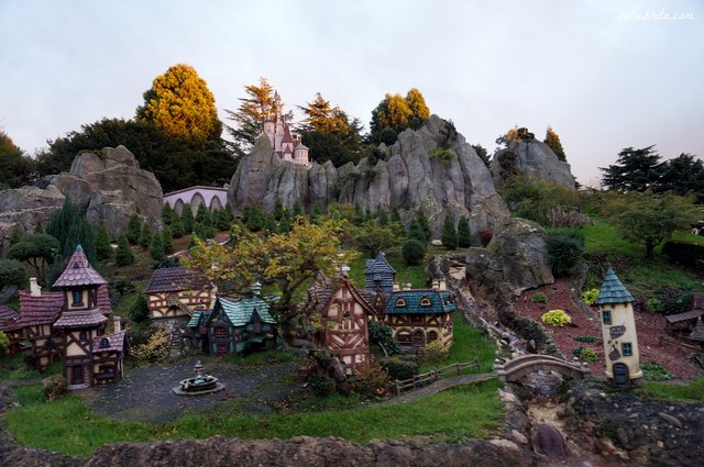 Belle's village Disneyland Paris | Belle Brita