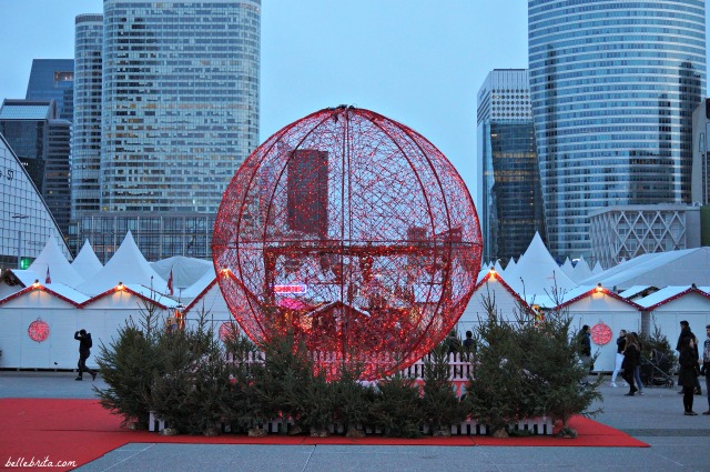 I love the Christmas market at La Defense in Paris! | Belle Brita