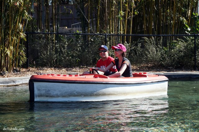 Friends Lee and Ashleigh enjoying LEGOLAND Boating School | Belle Brita