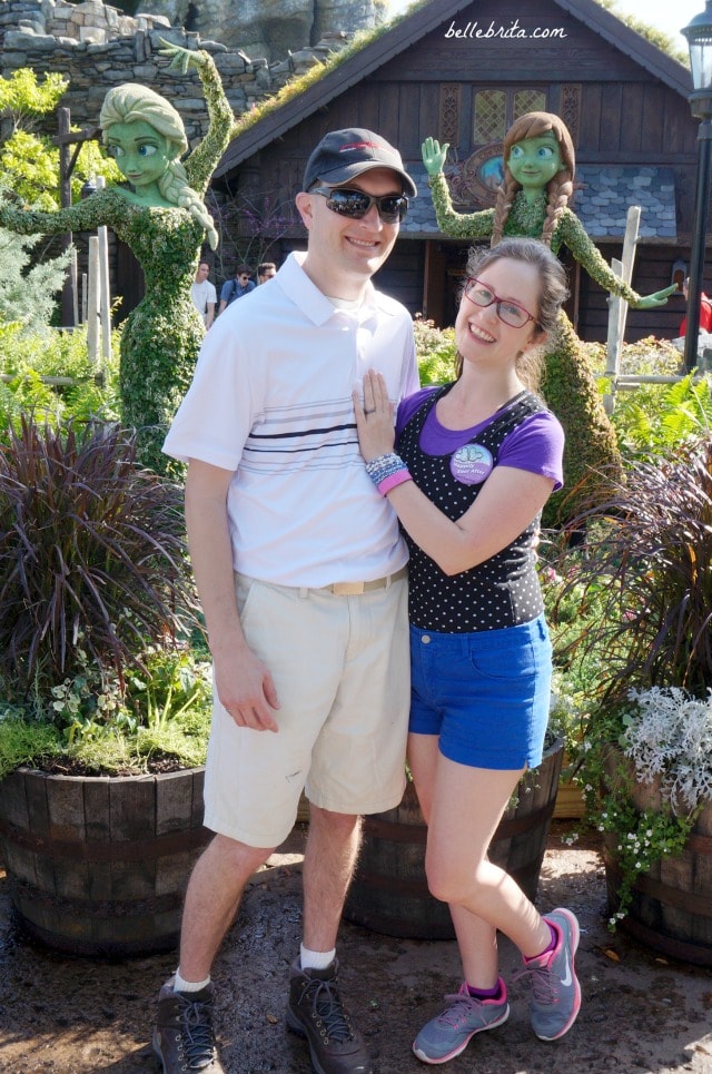 My husband and I tried Disneybounding for the first time, dressing as Olaf and Anna. Obviously we had to get a picture with the topiaries of Elsa and Anna in EPCOT's Norway. | Belle Brita #Disneybounding #Frozen