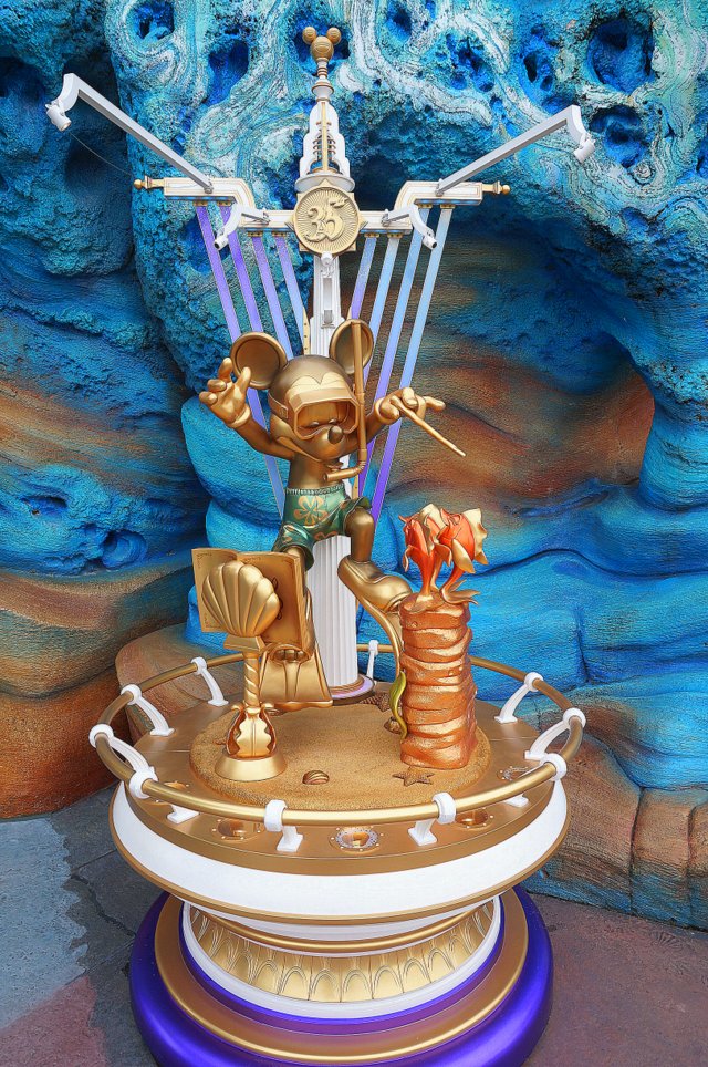 Tokyo Disney Sea Golden Mickey Mermaid Lagoon | Tokyo Disney Sea review | Tips and tricks to plan your trip to Tokyo Disney Sea | Belle Brita #Tokyo 