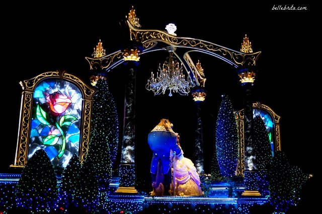 Tokyo Disneyland Electrical Parade Dreamlights review | Beauty and the Beast dance in the ballroom | Belle Brita