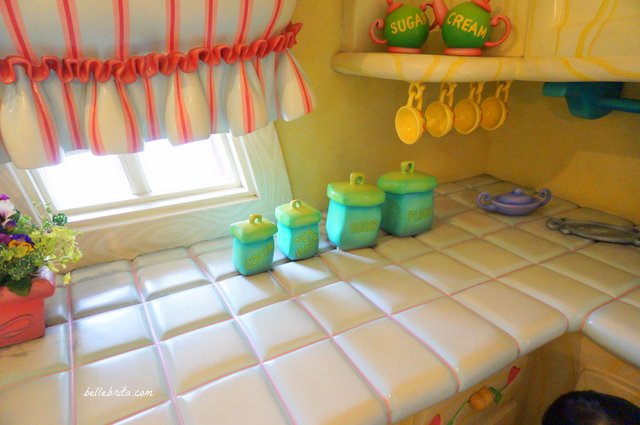 Tokyo Disneyland Minnie Mouse Kitchen | Tokyo Disneyland review | Belle Brita