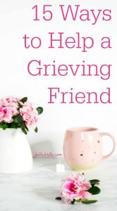 Has your friend recently lost a loved one? Grief is an incredibly challenging time in someone's life. When my mother died, I felt like my entire world ended. Learn how to help a grieving friend. | Belle Brita #grief